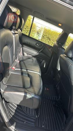 Nissan Armada